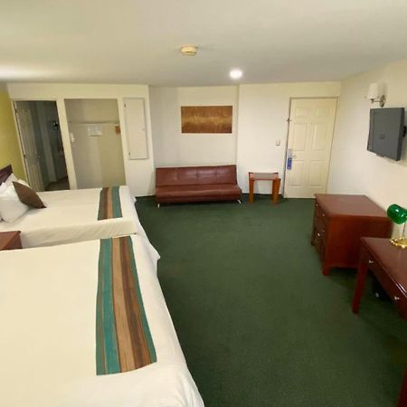 Hotel Enterprise Inn Poliforum Леон Экстерьер фото