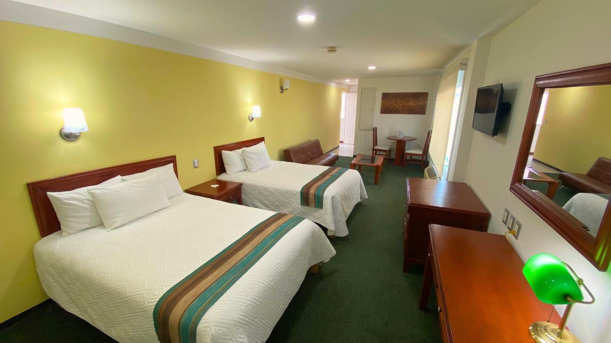Hotel Enterprise Inn Poliforum Леон Экстерьер фото
